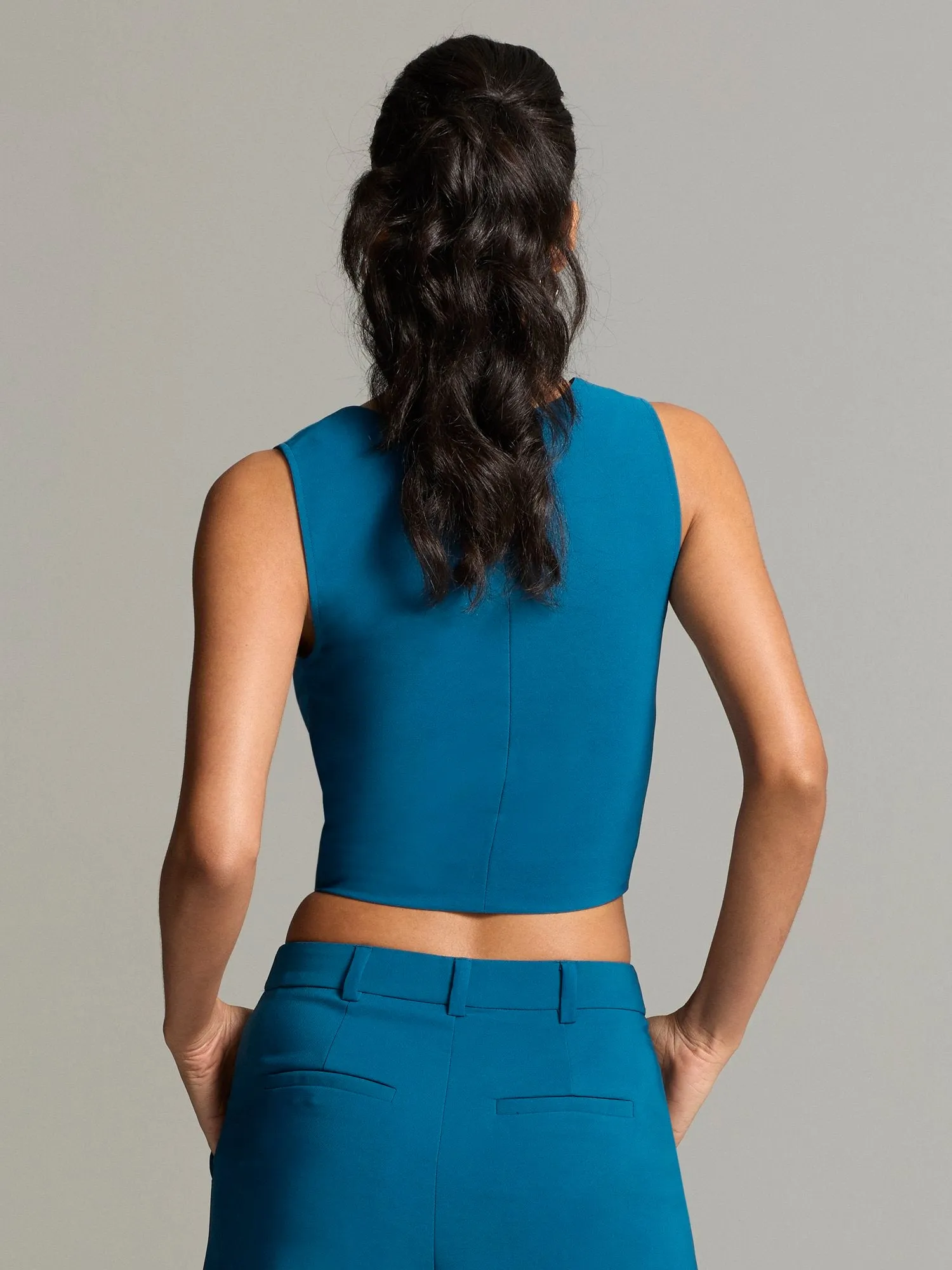 Mae Sleeveless Cropped Vest