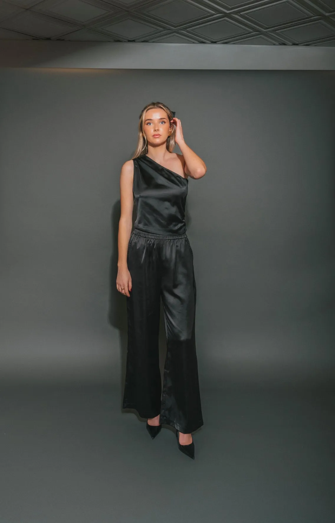 Satin One Shoulder Top | Black