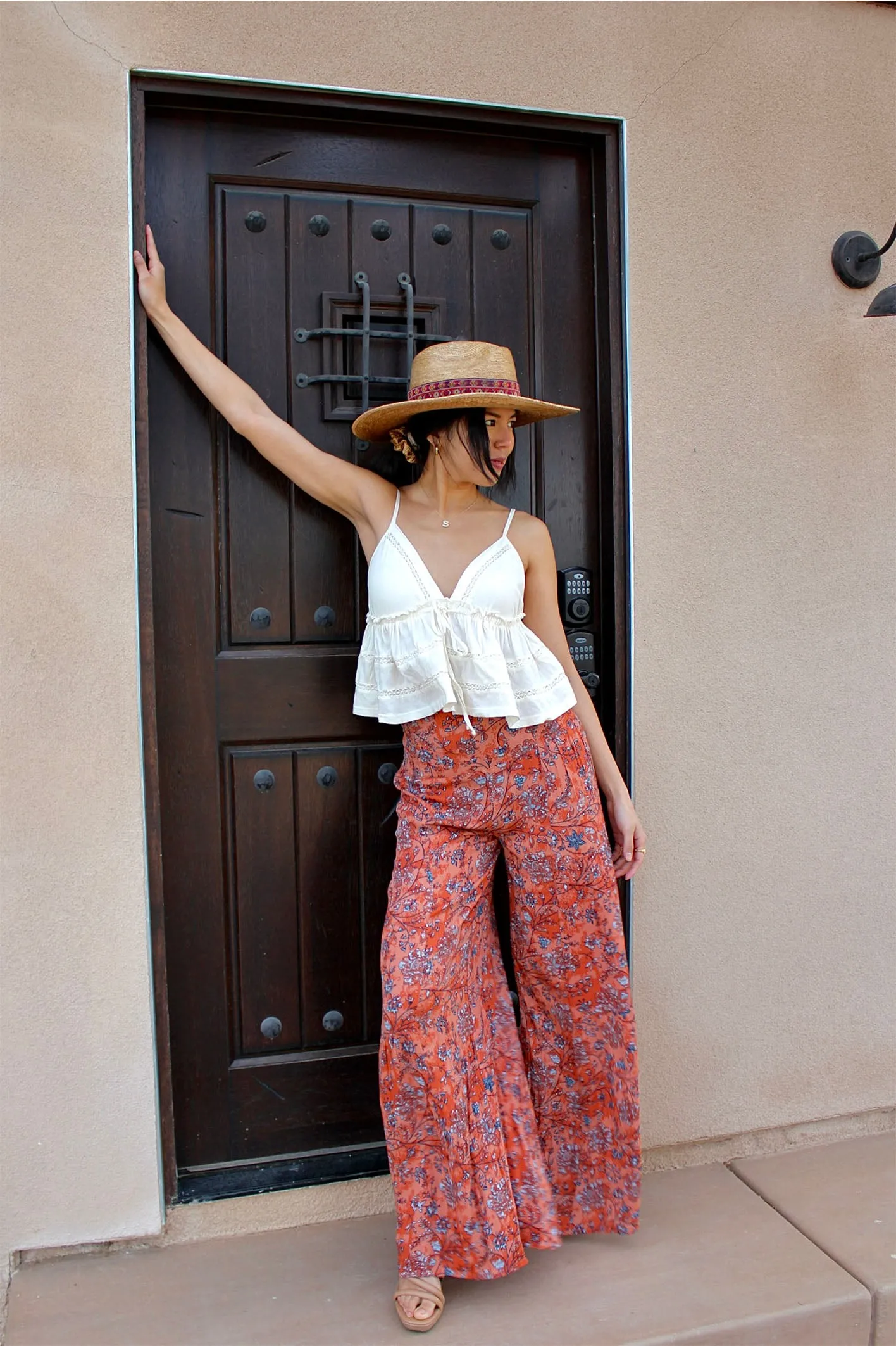 TIE WAIST TIERED WIDE LEG PANT - RUST